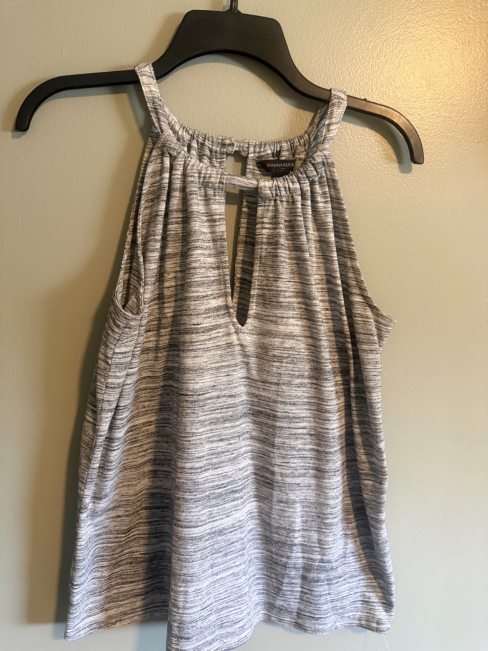 Banana Republic Gray Marled Keyhole Flowy Halter Tank size small